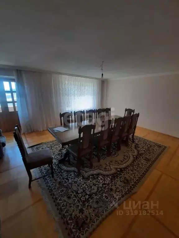 4-к кв. Адыгея, Майкоп ул. Юннатов, 2Е (120.0 м) - Фото 0