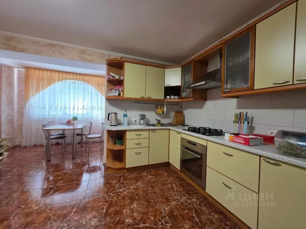 2-к кв. Крым, Ялта ул. Сеченова, 27 (81.6 м) - Фото 1