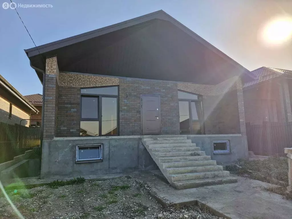 Дом в станица Ессентукская, Бригадная улица (150 м) - Фото 1