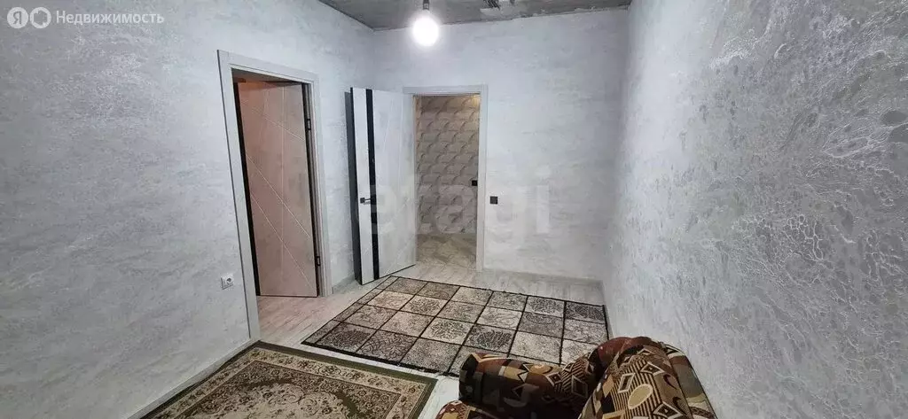 1-комнатная квартира: Улан-Удэ, улица Москалёва, 7 (28 м) - Фото 0