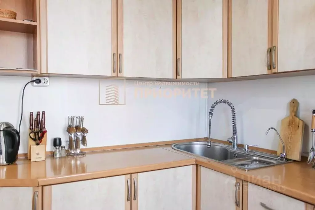 2-к кв. Саха (Якутия), Якутск ул. Пояркова, 21/1 (62.0 м) - Фото 1