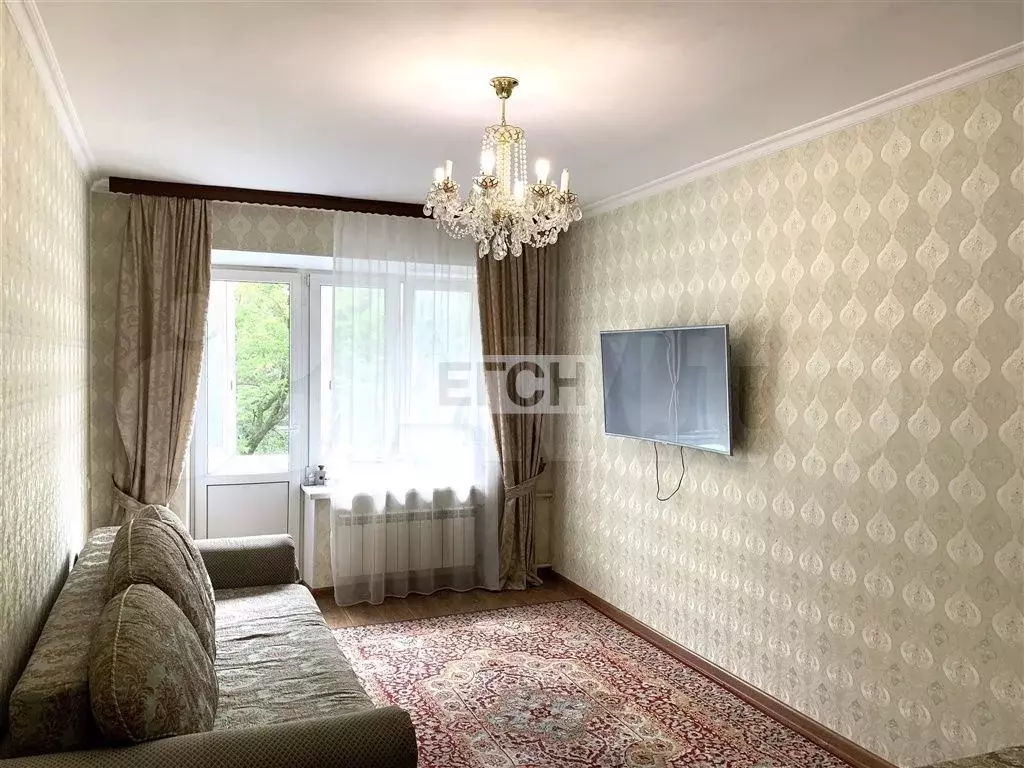 2-к. квартира, 45 м, 4/8 эт. - Фото 1