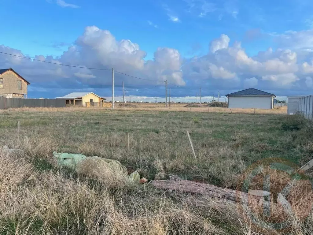 Участок в Крым, Сакский район, Уютненское с/пос, Братские дачи кп  ... - Фото 0