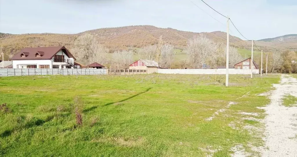 Участок в Крым, Бахчисарайский район, Голубинское с/пос, с. Нижняя ... - Фото 1