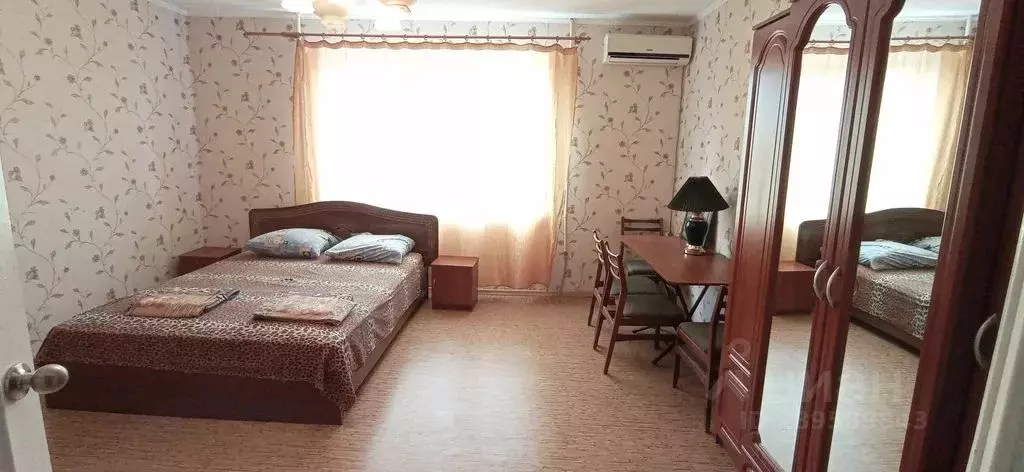 3-к кв. Крым, Щелкино Ленинский район, 3-й мкр, 105 (70.0 м) - Фото 0