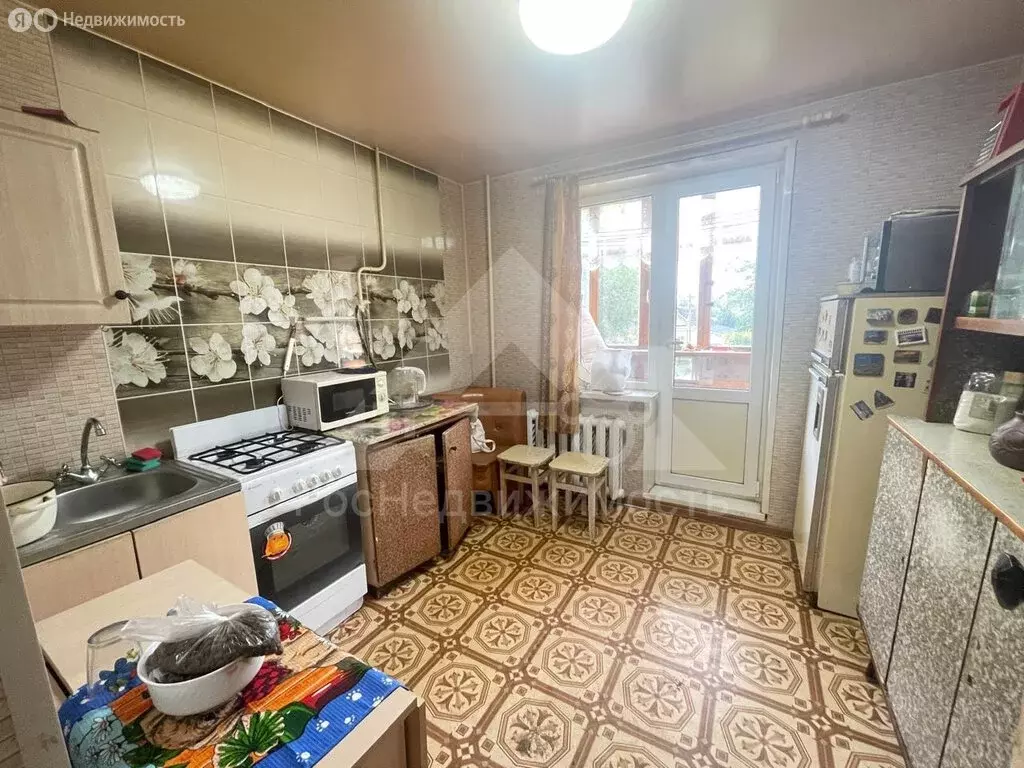 3-комнатная квартира: Кольчугино, улица Добровольского, 7 (66.6 м) - Фото 1