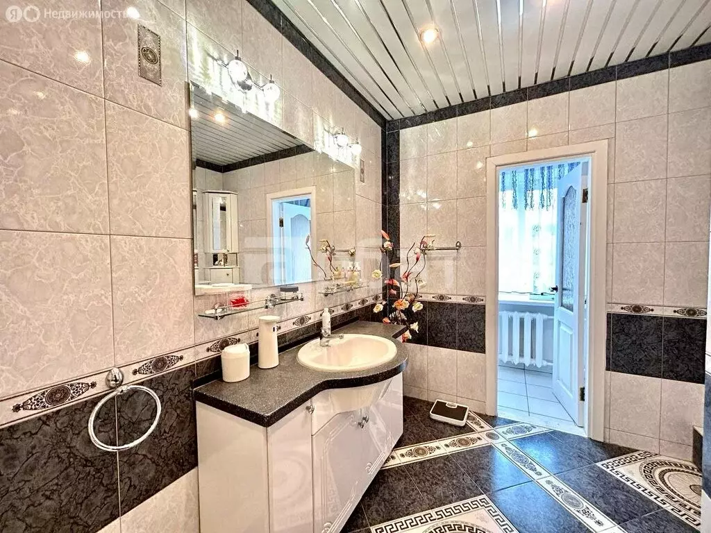 Дом в Кострома, улица Лебедева, 8 (246 м) - Фото 0