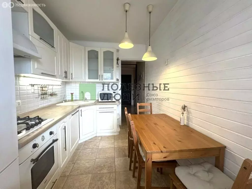 3-комнатная квартира: Орёл, улица Игнатова, 25А (59 м) - Фото 1