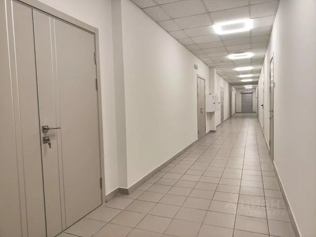 Офис в Свердловская область, Екатеринбург ул. Стрелочников, 41 (452 м) - Фото 1