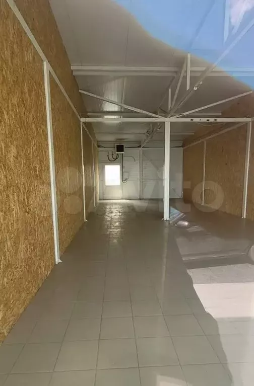 Торговое помещение рядом с рынком Классик 70 кв.м - Фото 1