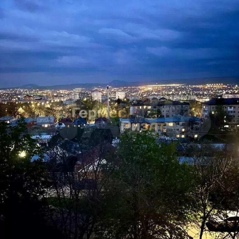 3-к. квартира, 60 м, 4/5 эт. - Фото 1