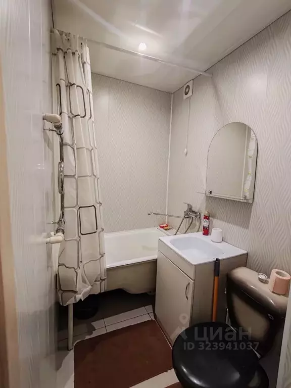 Студия Кемеровская область, Юрга ул. Машиностроителей, 45 (17.7 м) - Фото 1