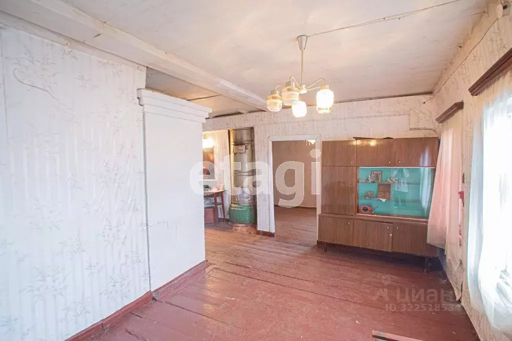 3-к кв. Вологодская область, с. Кубенское ул. Гражданская, 32 (92.8 м) - Фото 1