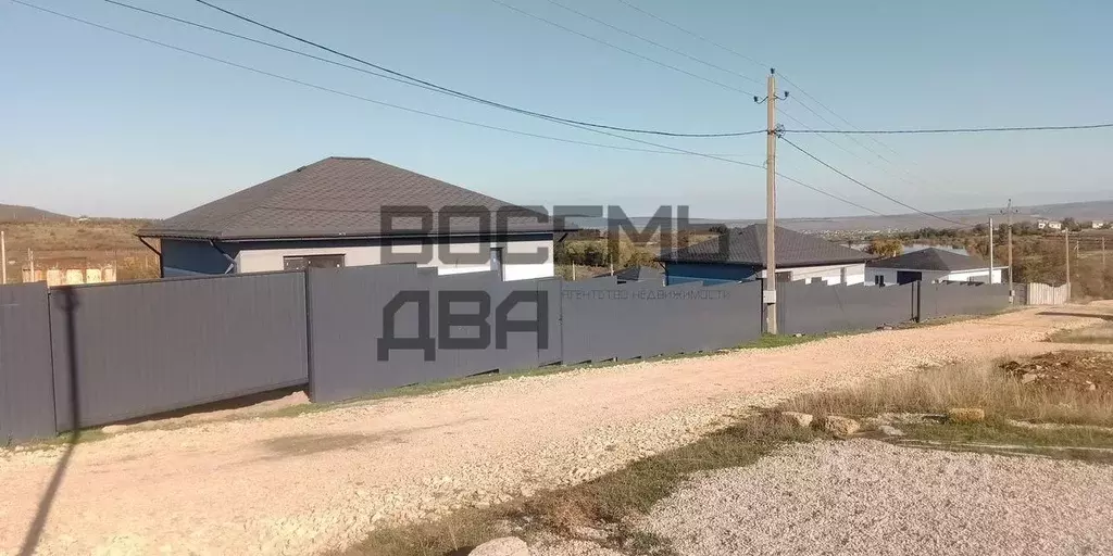 Дом в Крым, Симферопольский район, Добровское с/пос, с. Мраморное  (70 ... - Фото 2