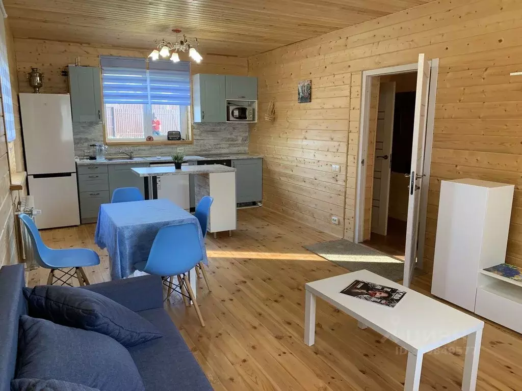 Дом в Ленинградская область, Ломоносовский район, Аннинское городское ... - Фото 1