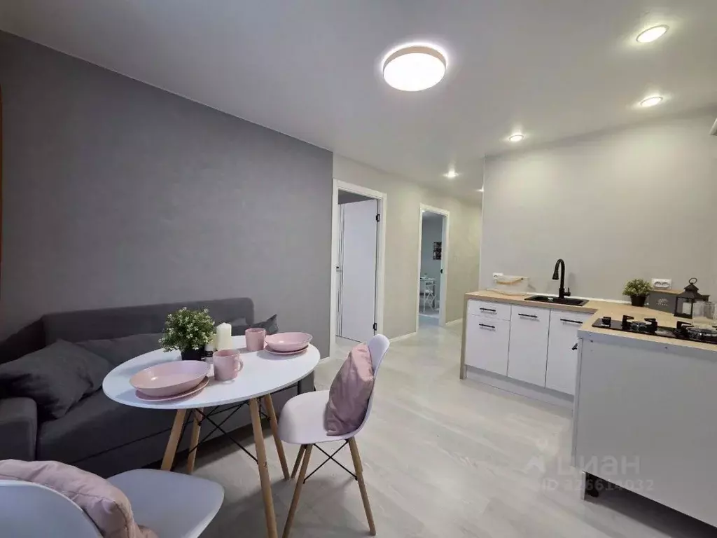 2-к кв. Свердловская область, Екатеринбург ул. Комсомольская, 2А (42.9 ... - Фото 1