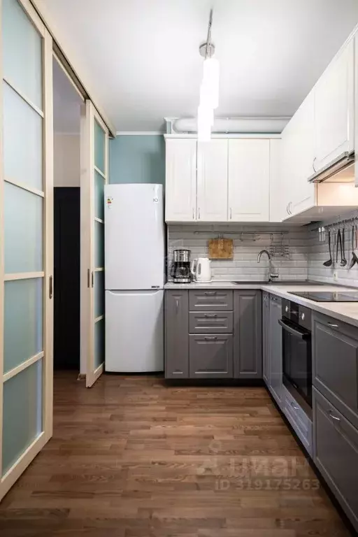 2-к кв. Санкт-Петербург ул. Черняховского, 25 (54.0 м) - Фото 0