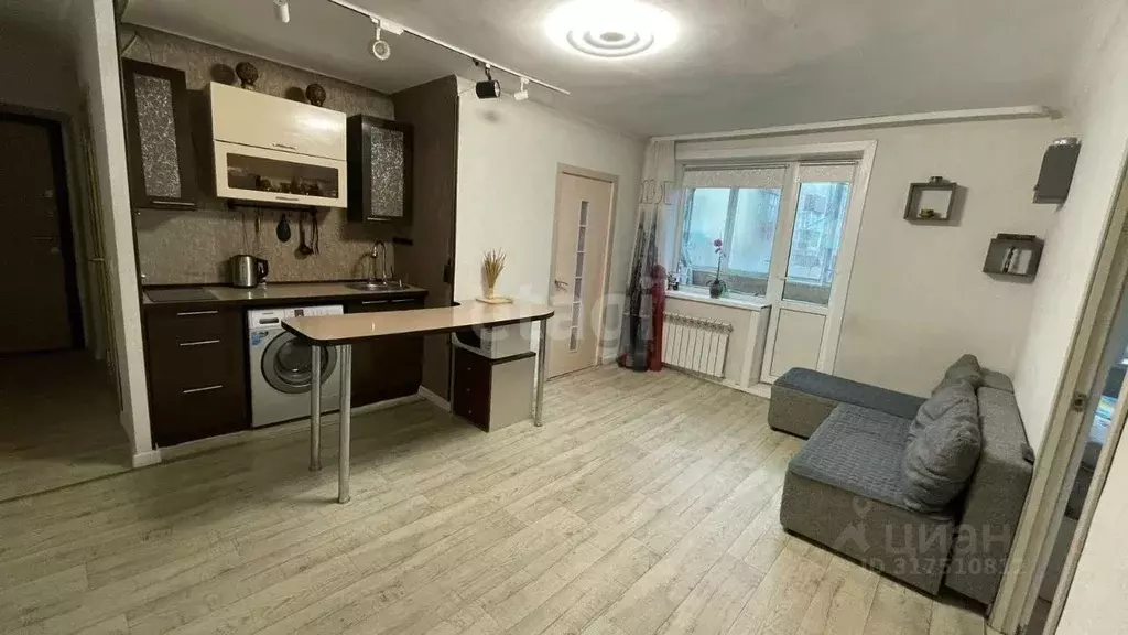 2-к кв. Сахалинская область, Поронайск Октябрьская ул., 80 (40.7 м) - Фото 1