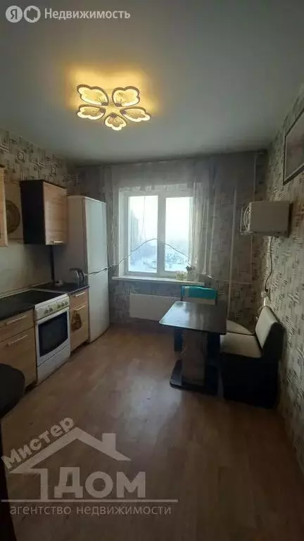 4-комнатная квартира: Киселёвск, улица 50 лет Города, 44 (78.5 м) - Фото 1