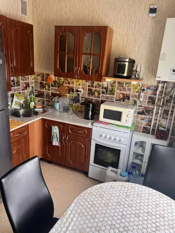 2-к кв. Сахалинская область, Южно-Сахалинск Анивская ул., 112А (48.0 ... - Фото 1