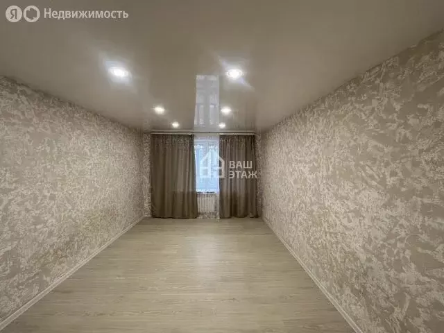 3-комнатная квартира: Калуга, улица Суворова, 183 (62 м) - Фото 1