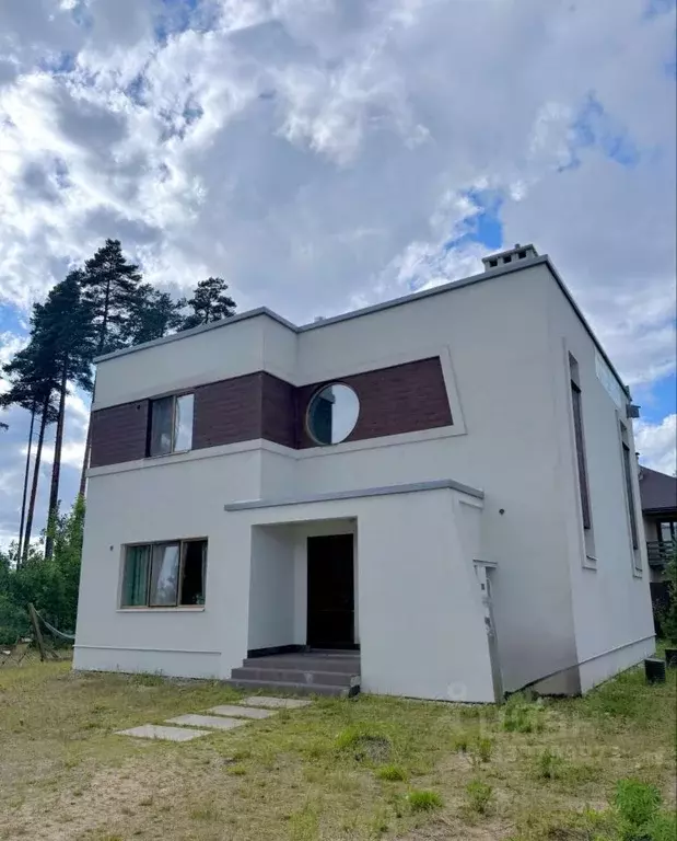 Дом в Ленинградская область, Выборгский район, Рощино городской ... - Фото 1