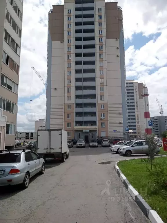 2-к кв. Омская область, Омск ул. Леонида Маслова, 2 (54.0 м) - Фото 1