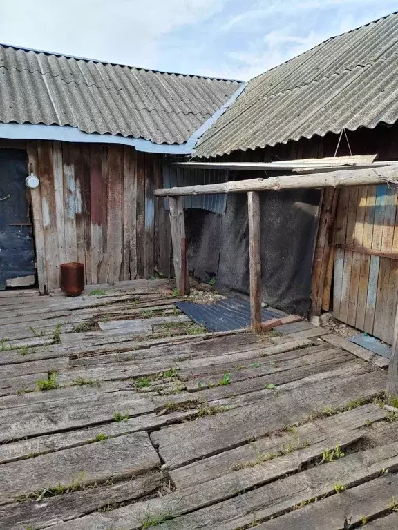 Дом в Чувашия, Козловский муниципальный округ, д. Курочкино  (30 м) - Фото 2