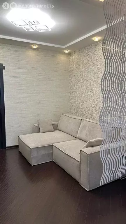 2-комнатная квартира: Пермь, улица Мира, 136 (61.9 м) - Фото 2