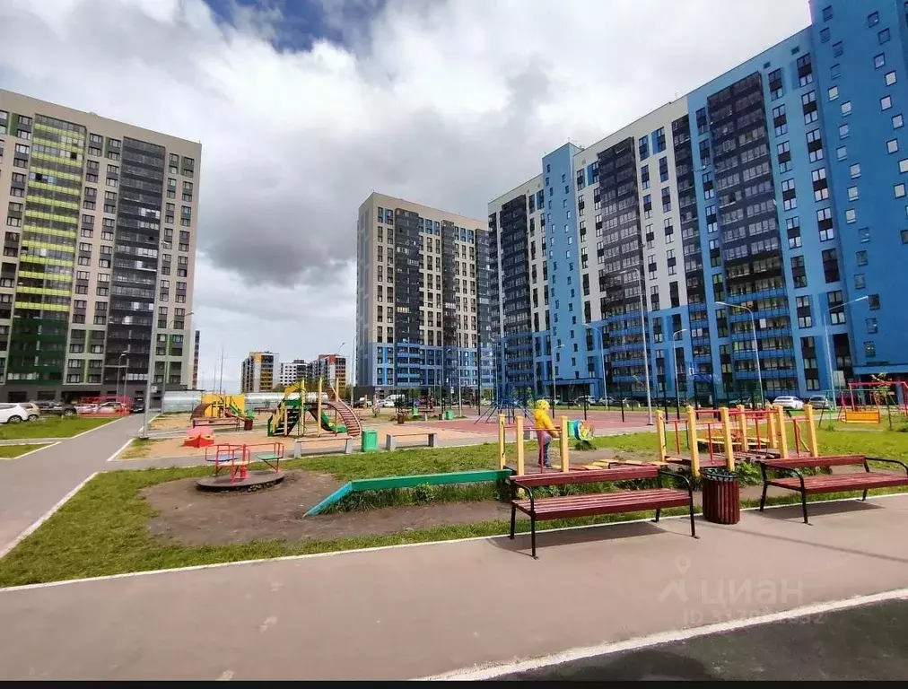 2-к кв. Татарстан, Казань просп. Ильгама Шакирова, 11А (57.0 м) - Фото 0