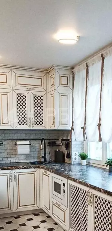 2-к кв. Тюменская область, Тюмень ул. Павла Шарова, 7к2 (56.1 м) - Фото 2