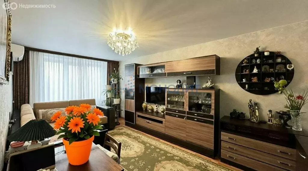 3-комнатная квартира: Чебоксары, улица Хузангая, 21 (65.8 м) - Фото 1