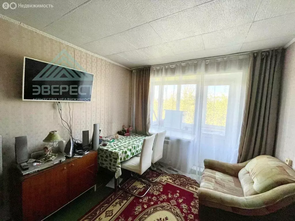 3-комнатная квартира: Абакан, улица Пушкина, 96 (57.2 м) - Фото 0