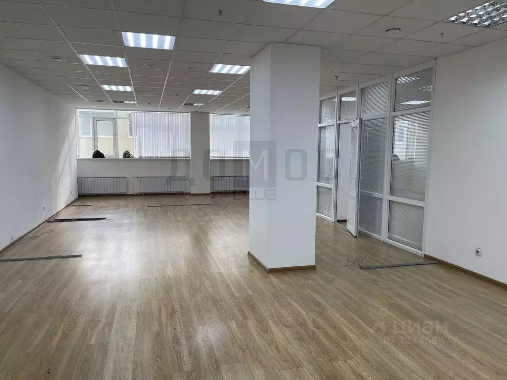 Офис в Свердловская область, Екатеринбург ул. Мамина-Сибиряка, 101 ... - Фото 2