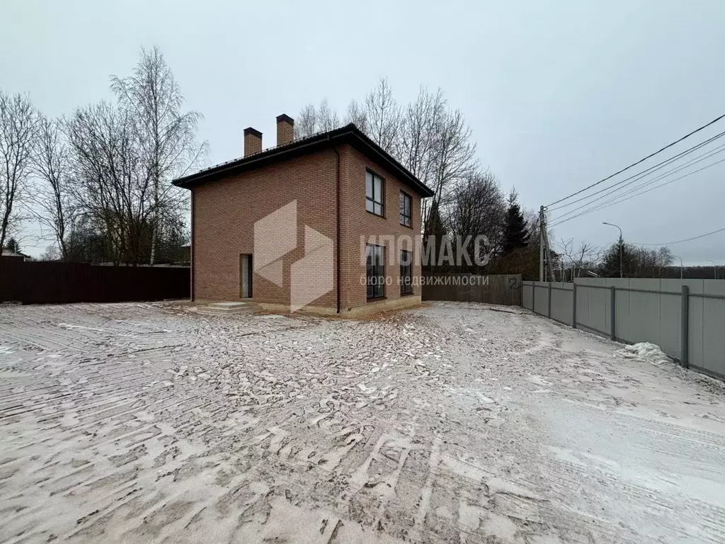 Дом в Московская область, Наро-Фоминский городской округ, д. Хлопово  ... - Фото 1