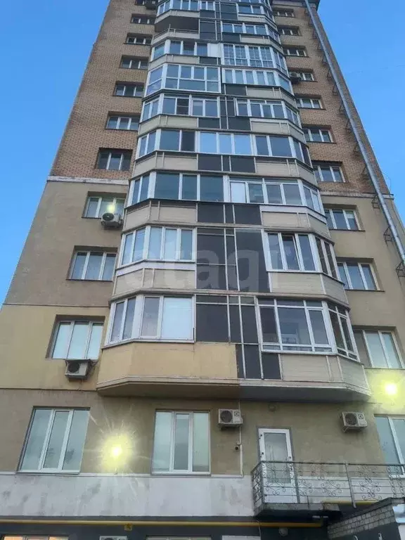 2-к кв. Брянская область, Брянск ул. Фокина, 115 (69.4 м) - Фото 0