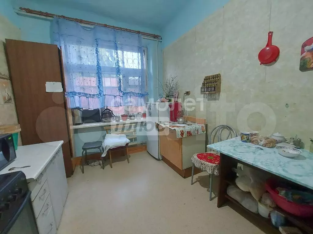 Комната 13,6 м в 3-к., 1/1 эт. - Фото 1