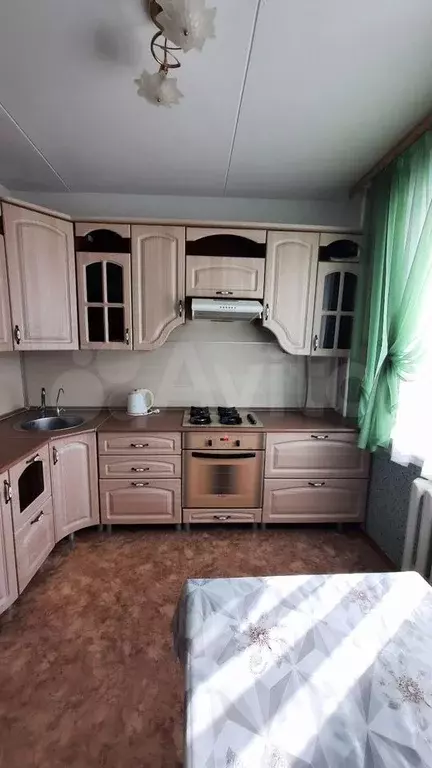 2-к. квартира, 50 м, 4/6 эт. - Фото 0