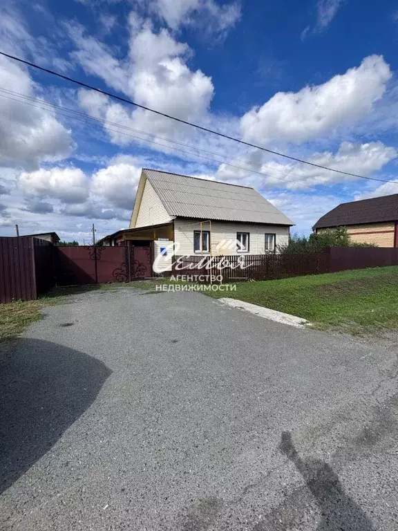 Дом в Тюменская область, Заводоуковск Рябиновая ул., 28 (67 м) - Фото 1