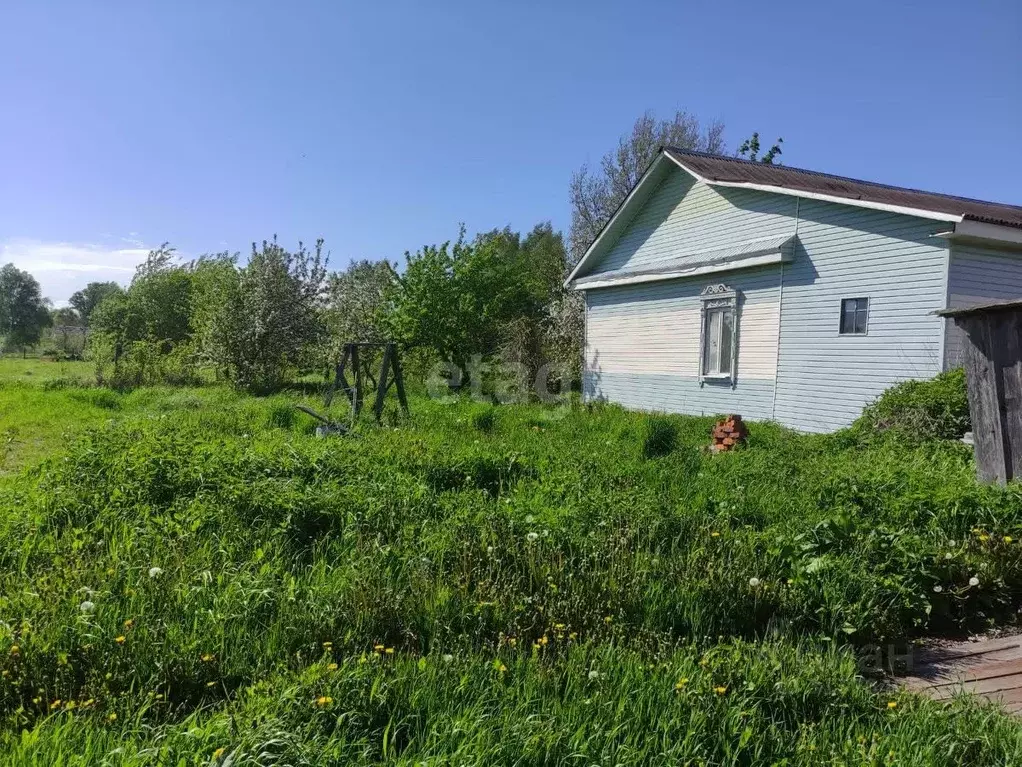 Дом в Калужская область, Хвастовичский район, Красное с/пос, с. ... - Фото 1