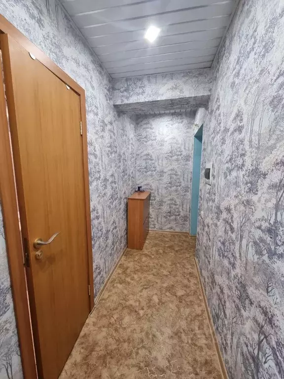 1-к кв. Иркутская область, Иркутск Российская ул., 5 (30.0 м) - Фото 0