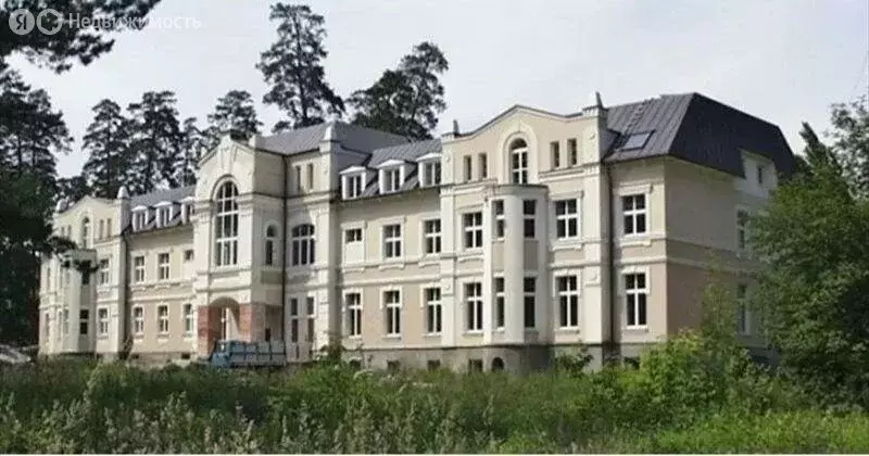 Офис (3000 м) - Фото 1