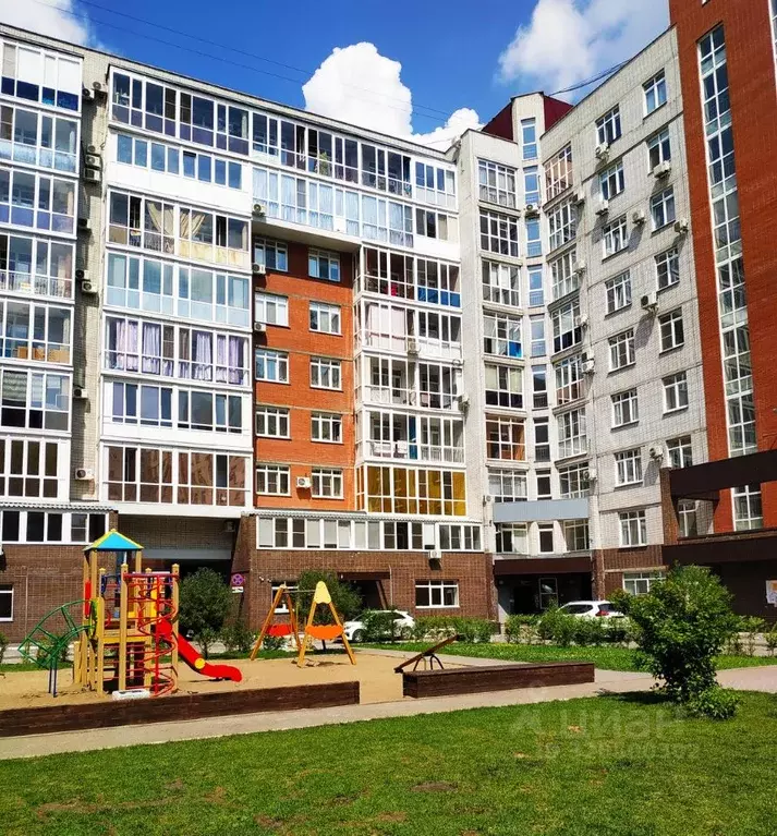 3-к кв. Омская область, Омск ул. Маршала Жукова, 107 (82.1 м) - Фото 2