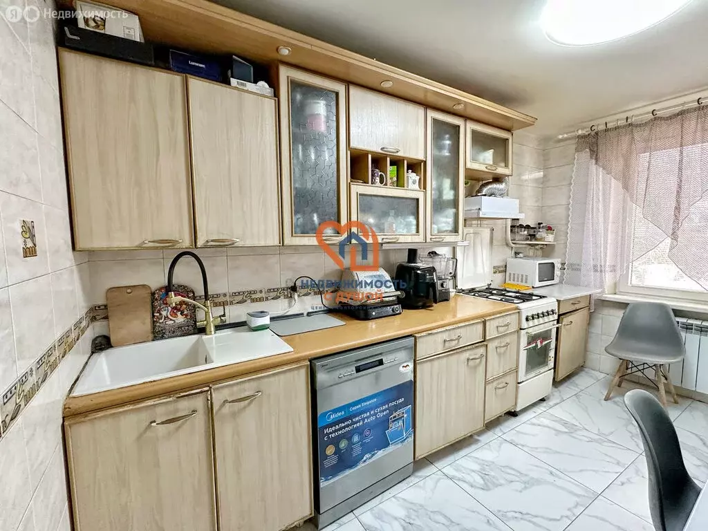 4-комнатная квартира: Севастополь, улица Александра Маринеско, 4Б (85 ... - Фото 0
