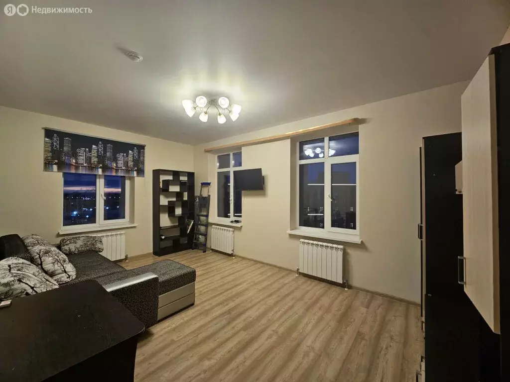 3-комнатная квартира: Новый Уренгой, район Северная Жилая Часть, ... - Фото 2