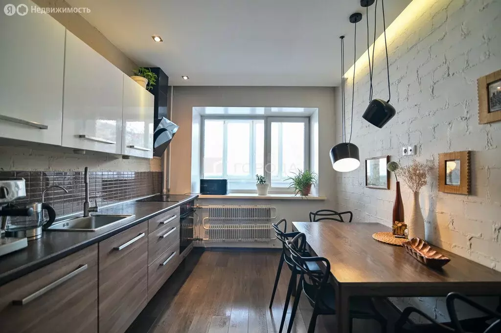 3-комнатная квартира: Барнаул, Лазурная улица, 9 (78.2 м) - Фото 1