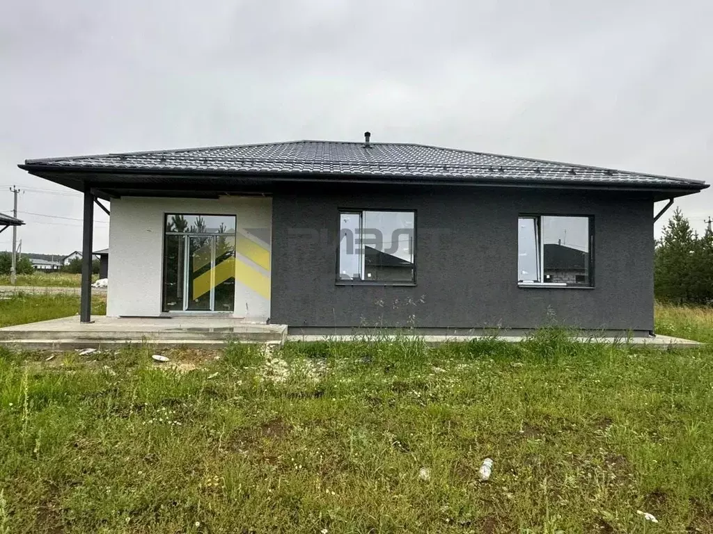 Дом в Омская область, Омский район, с. Дружино ул. 1-я Весенняя (80 м) - Фото 0