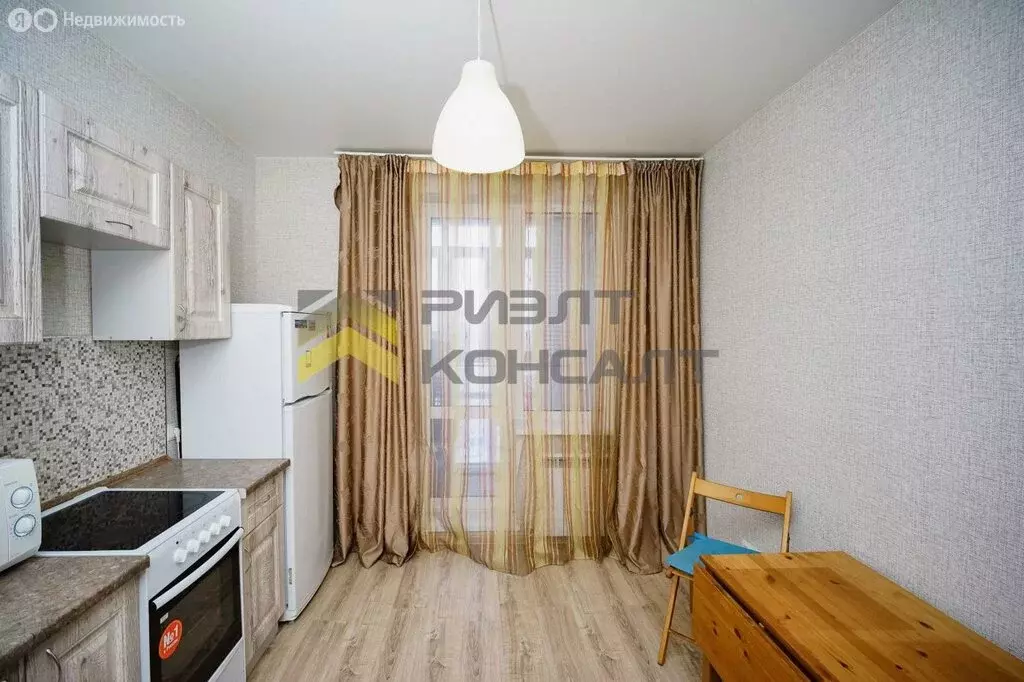 1-комнатная квартира: Омск, улица Крупской, 13/3 (40 м) - Фото 2
