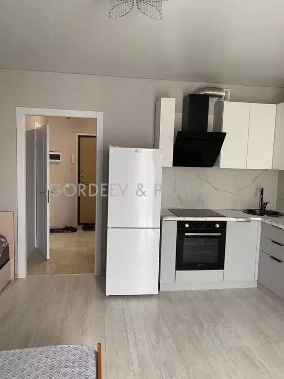 Студия Татарстан, Казань ул. Рауиса Гареева, 113 (33.0 м) - Фото 0