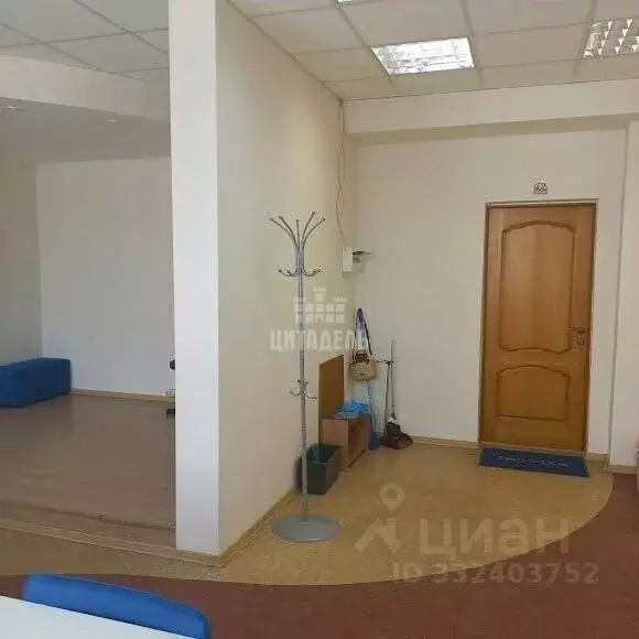 Офис в Воронежская область, Воронеж Донбасская ул., 2 (38 м) - Фото 1